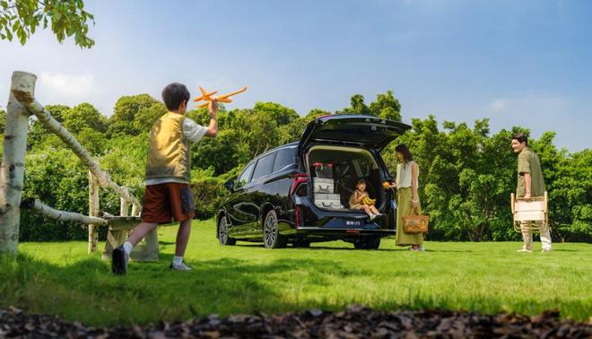 新定义家庭出行彻底终结“伪露营时代”AG真人网页“露营神车”星海V9重(图6)