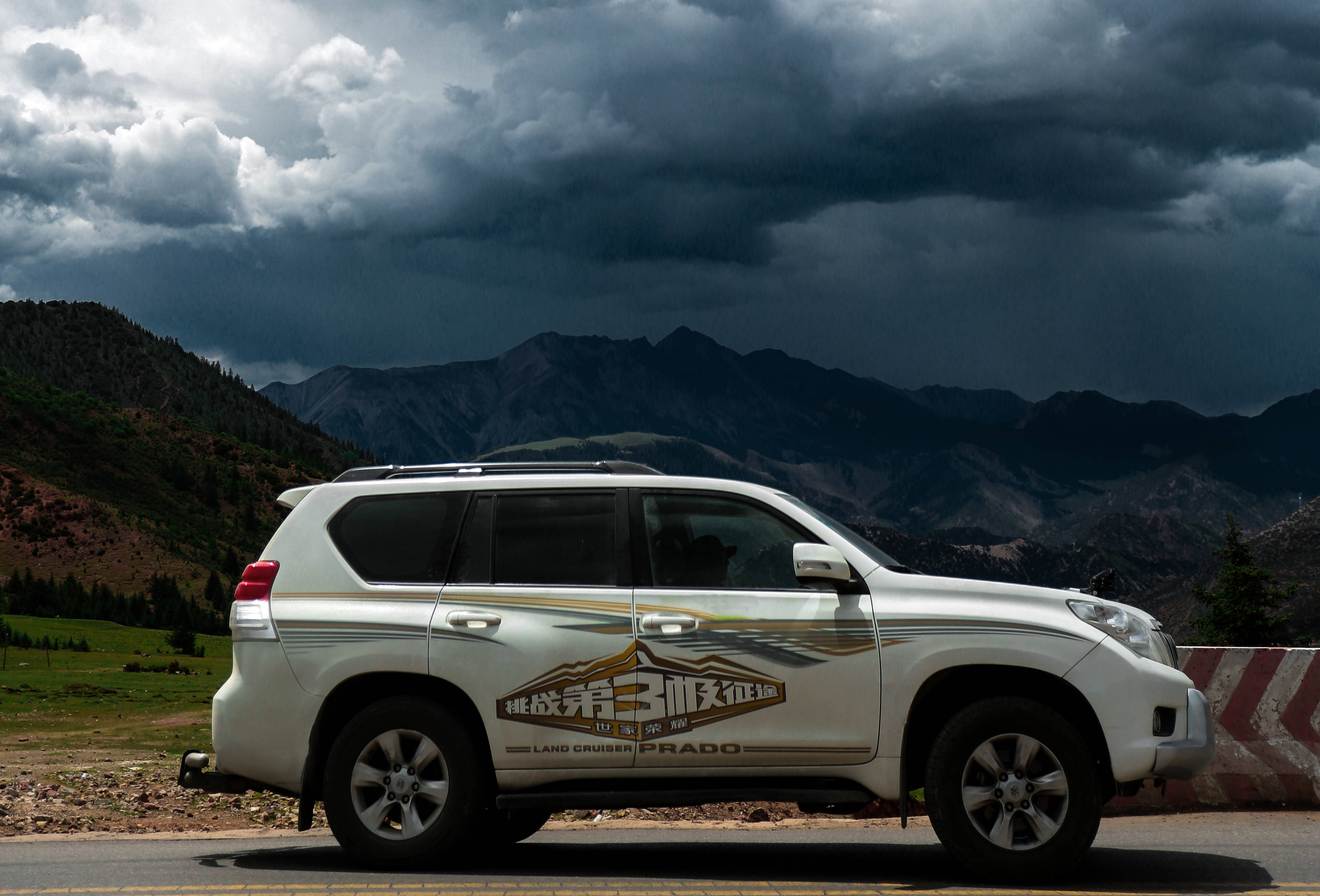 越野车皮卡车租车价目透明专业服务助力畅游AG真人app新疆租车优选新疆盛邦集团(图2) 越野车皮卡车租车价目透明专业服务助力畅游AG真人app新疆租车优选新疆盛邦集团(图2)