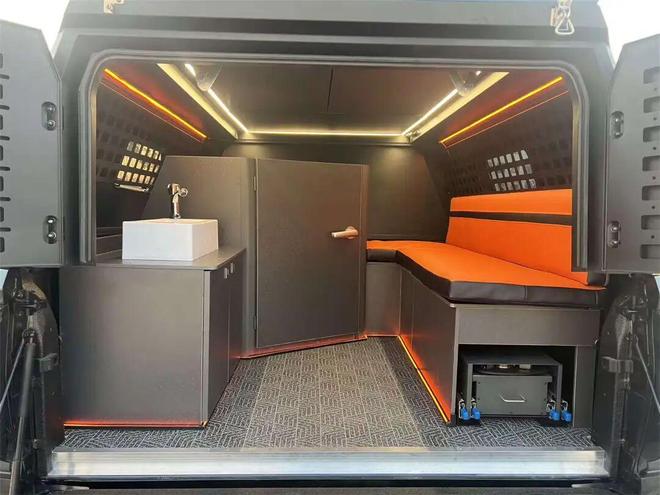 11月28亮相成都房车展主打2人轻奢旅居AG真人百家家乐APP今年旅居车爆款！(图2)